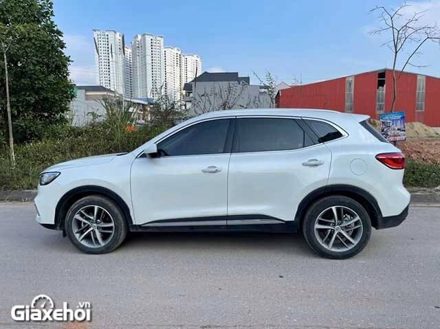 MG HS 2023 dùng mâm 5 chấu kép.