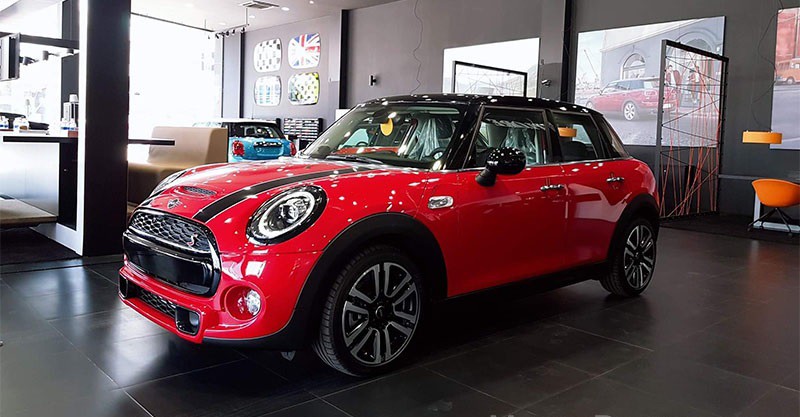 Mini Cooper 5 cửa 2023 giá lăn bánh, đánh giá xe, ưu đãi (08/2022)