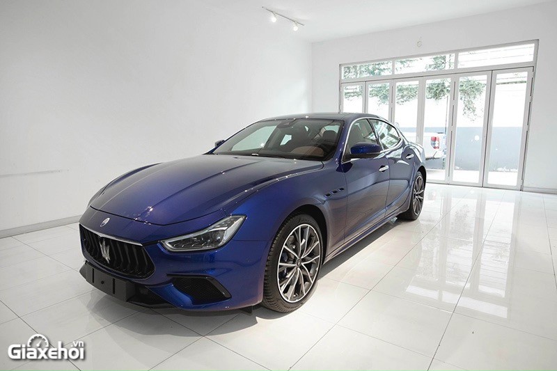 Maserati Ghibli 2024 Hybrid GranSport
