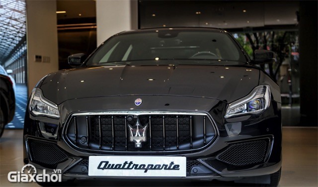Maserati Quattroporte 2023 có thiết kế quen thuộc của thương hiệu Ý.
