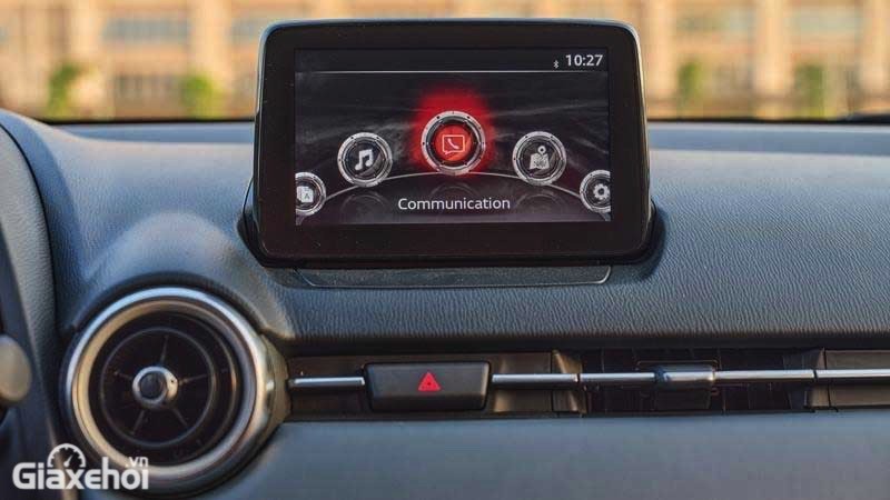 Mazda 2 Sport 2023 có màn hình cảm ứng 7 inch có hệ thống Mazda Connect hiện đại cùng đầu DVD, 4 – 6 loa âm thanh.