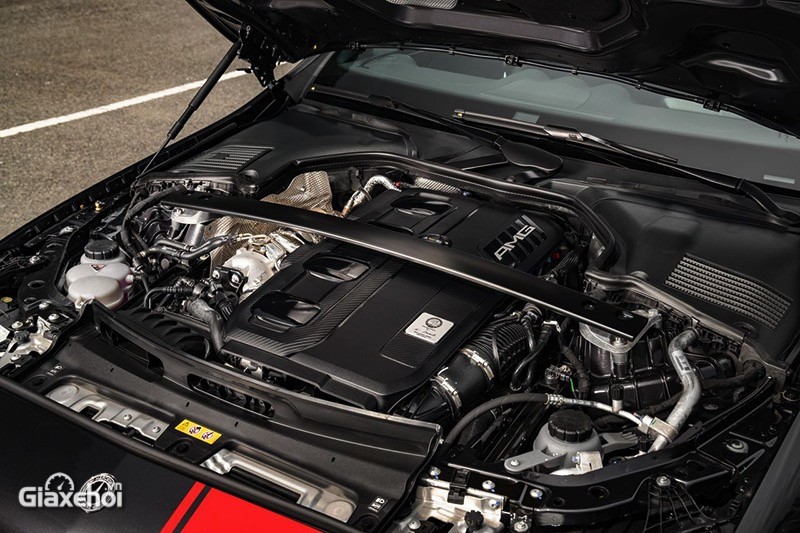 Đánh giá xe Mercedes-AMG C 43 4Matic 2023 giá 2,96 tỷ đồng