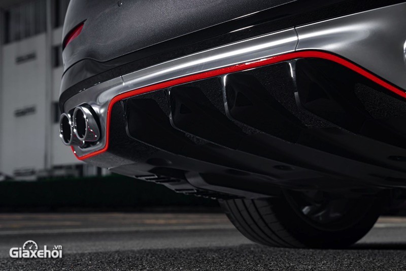 Đánh giá xe Mercedes-AMG C 43 4Matic 2023 giá 2,96 tỷ đồng