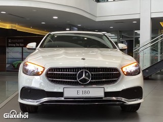 Mercedes E180 2023 giá lăn bánh, đánh giá xe, ưu đãi (06/2023)