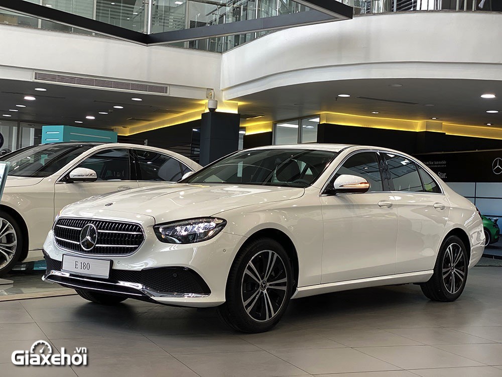 Mercedes-Benz E-Class E180