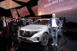 Giới thiệu mẫu xe điện Mercedes-Benz EQC 2023: “Đầu tàu” khai sinh series xe điện EQ
