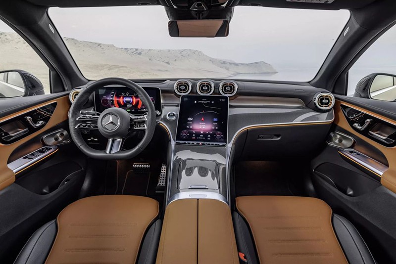 Mercedes-Benz GLC Coupe đời mới sở hữu không gian nội thất với khả năng hoàn thiện tinh tế