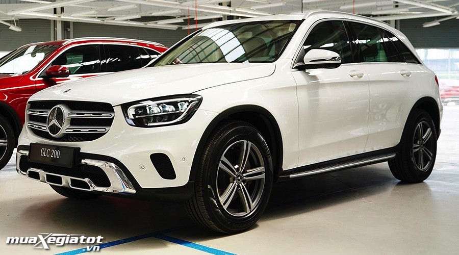 Phân khúc SUV 5 chỗ: Mercedes GLC 200 (1,859 tỷ đồng)