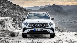 Mercedes GLC 300 2023 giá lăn bánh, đánh giá xe, ưu đãi (08/2022)