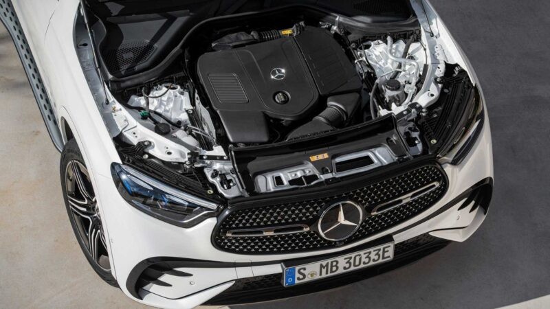 Mercedes GLC 300 4Matic 2023 giá lăn bánh, đánh giá xe, ưu đãi (05/2023)