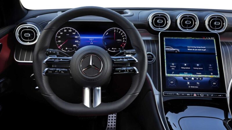 Mercedes GLC 2023 giá lăn bánh, đánh giá xe, khuyến mãi (11/2022)