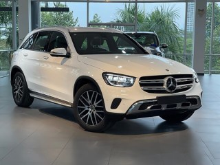 Mercedes GLC 2023 giá lăn bánh, đánh giá xe, khuyến mãi (09/2022)