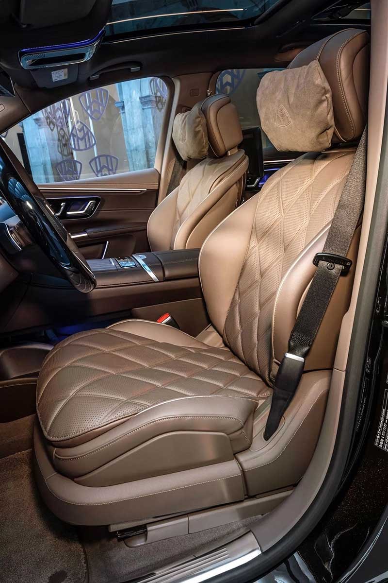 Ghế ngồi trên Mercedes-Maybach EQS 680 2024 đều sử dụng chất liệu da cao cấp thân thiện với môi trường