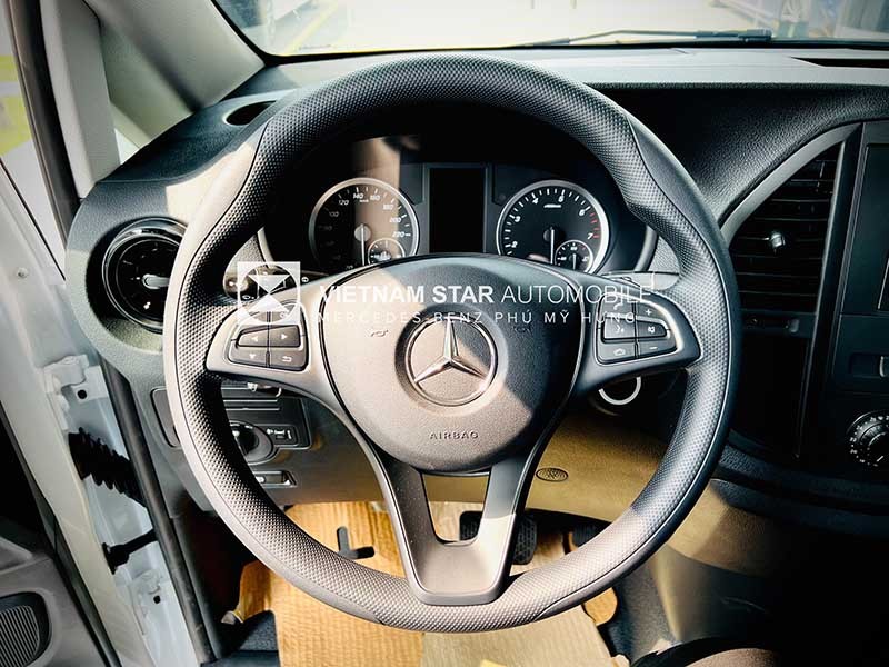 Mercedes-Benz V-Class 2024 Vito Tourer 121 Extra Long (V2)