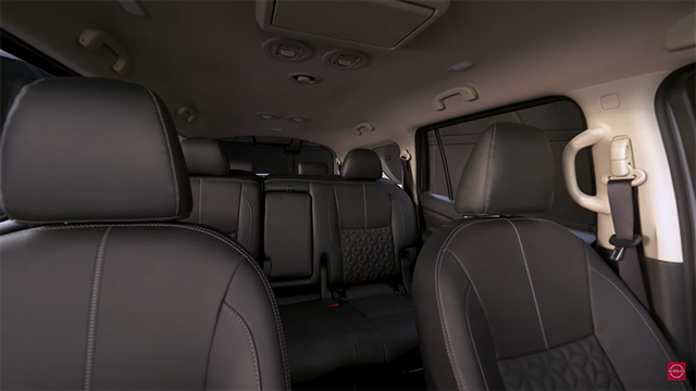 Hệ thống ghế ngồi Nissan Terra Sport 2023 được bọc da mang đến cảm giác êm ái