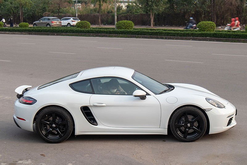 Đánh giá xe Porsche 718 2023 bán chính hãng tại Việt Nam, giới thiệu nhanh các phiên bản