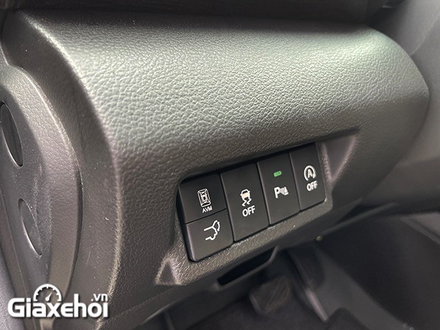 Suzuki Ertiga Hybrid 2023 được trang bị một số tính năng an toàn cao cấp