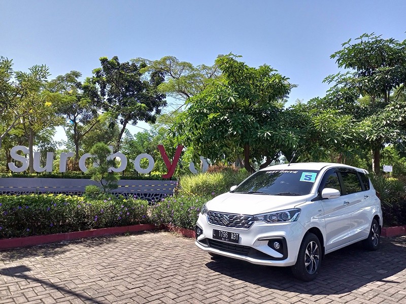 Suzuki Ertiga Hybrid 2023 với động cơ mới.
