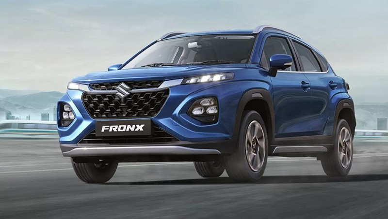 Đầu xe Suzuki Fronx 2023 có lưới tản nhiệt mở rộng, dải crom chạy ngang mang đến nét hiện đại cho chiếc xe này.