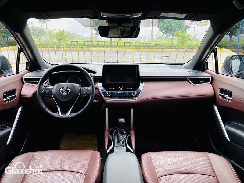 Toyota Corolla Cross 2023 là một trong những dòng xe có thiết kế trẻ trung, năng động bật nhất của thương hiệu Nhật Bản.
