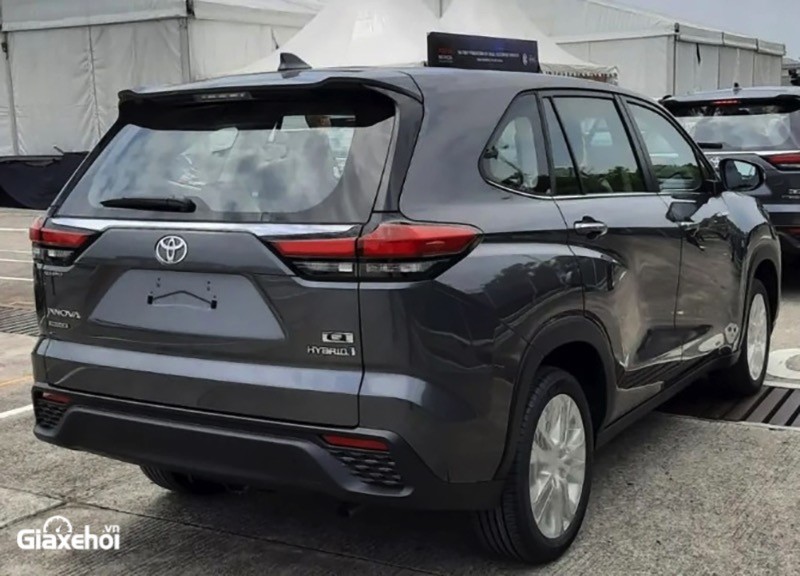 Toyota Innova 2023 có đèn hậu mới.