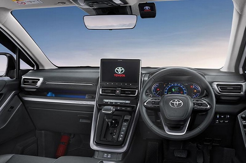 Toyota Innova Hybrid 2023 sắp bán tại Việt Nam, giá bán có thể trên 1 tỷ?