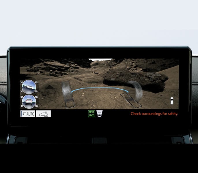 Nổi bật nhất trên Toyota Land Cruiser 2023 vẫn là hệ thống giải trí với màn hình 12,3 inch tích hợp Android Auto/Apple CarPlay cùng dàn âm thanh JBL cao cấp.