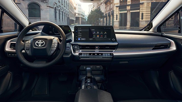 Toyota Prius 2023 được cập nhật nội thất.