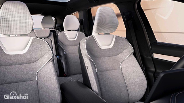 Volvo EX90 2023 có ghế ngồi ôm sát cơ thể.