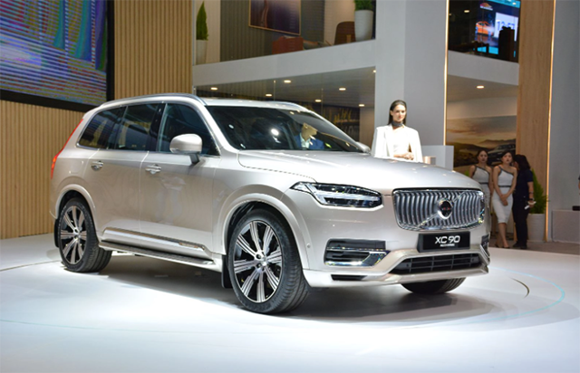 Volvo XC90 Recharge Ultimate mới.