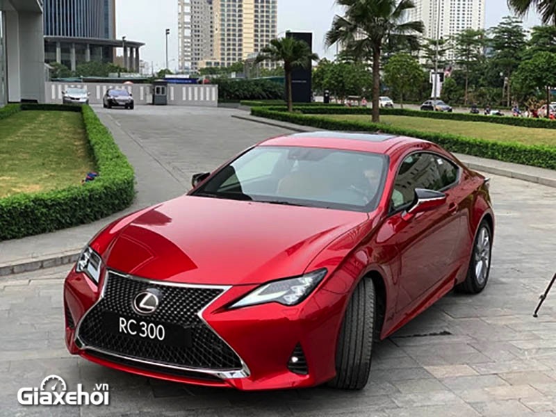 gia-xe-lexus-rc-300-2021-giaxehoi-vn