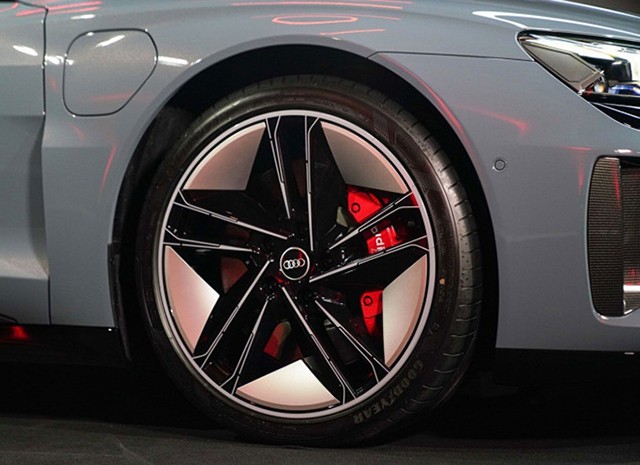 Đánh giá xe điện Audi E-tron GT 2022, Khi nào về Việt Nam?