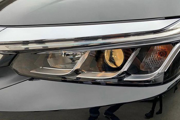 Cụm đèn chiếu sáng sử dụng bóng Halogen