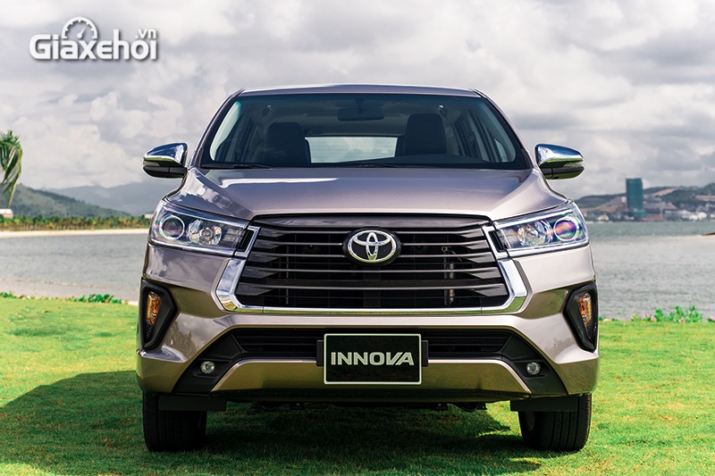 Tại sao doanh số Toyota Innova “tuột dốc không phanh” chỉ trong thời gian ngắn?