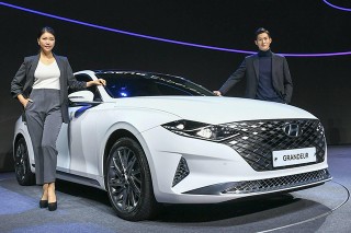 Hyundai Grandeur đầu tiên tại Việt Nam – Ngoại thất sang chảnh, tự tin đối đầu Toyota Avalon