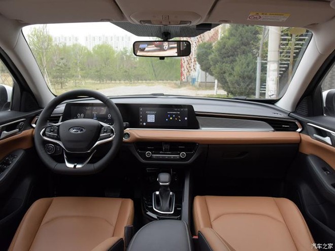 Đánh giá xe Ford Escort 2022, Đối thủ đáng gờm của Mazda 3 và Honda Civic