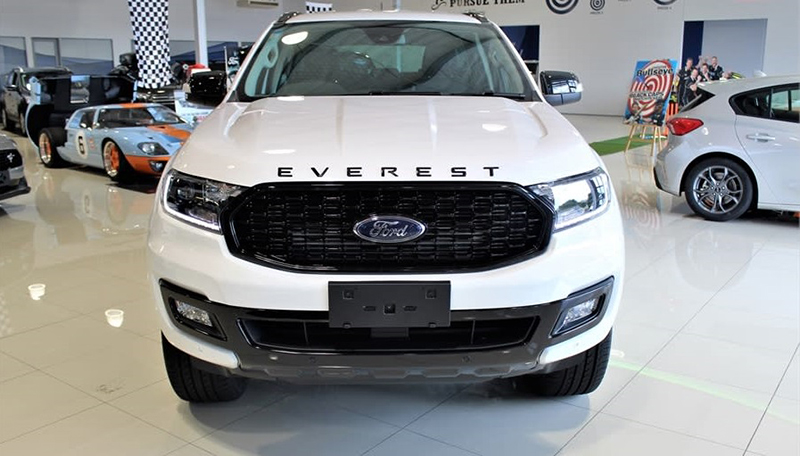 Ford Everest Sport 2023 2.0AT 4X2: thông số, giá lăn bánh, khuyến mãi ...