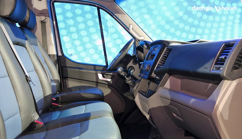 Hyundai Solati 2023 16 chỗ (Khoang lái xe)