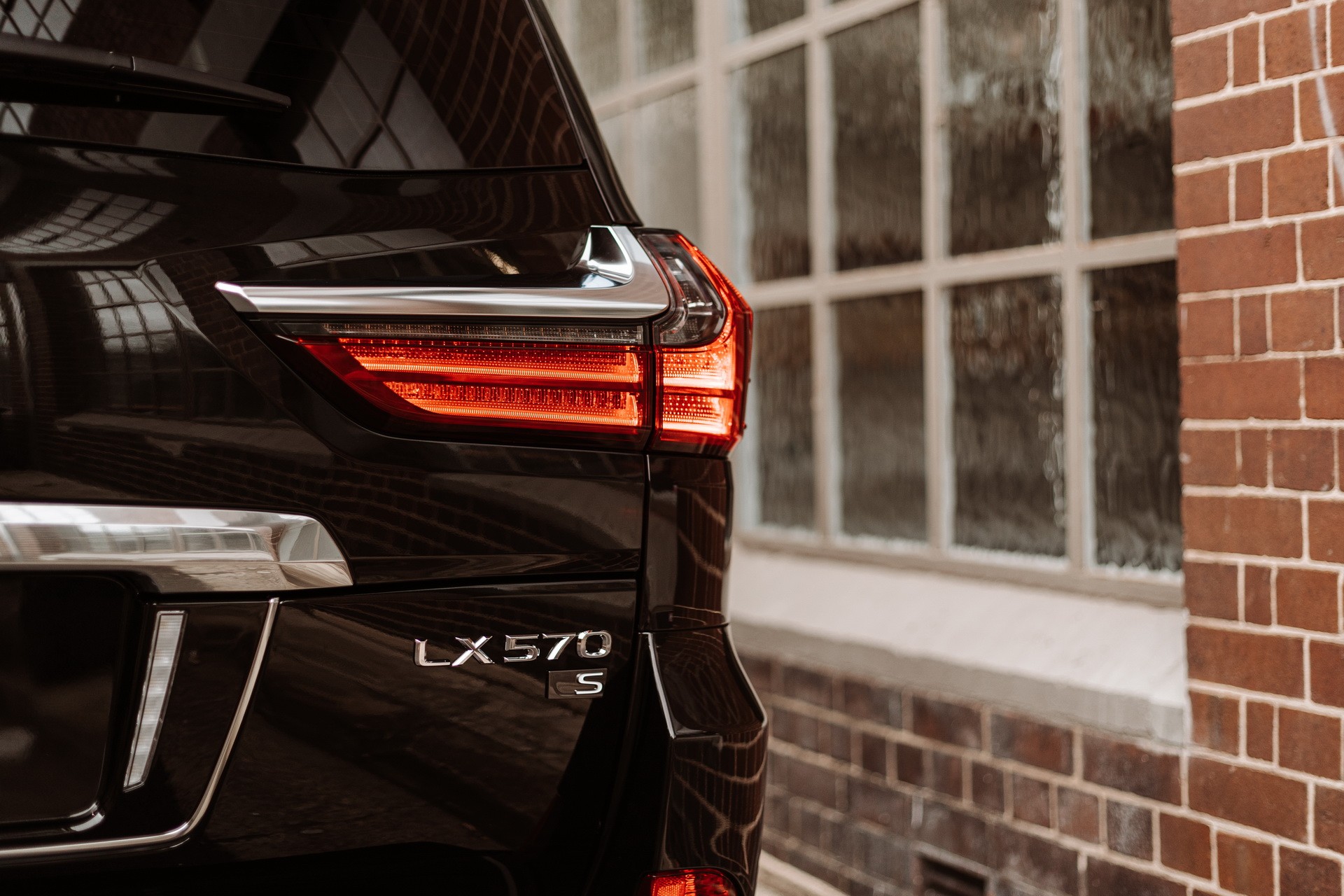 Đánh giá xe Lexus LX570 S 2022: Những cải tiến cho mẫu SUV hạng sang thương hiệu Nhật Bản