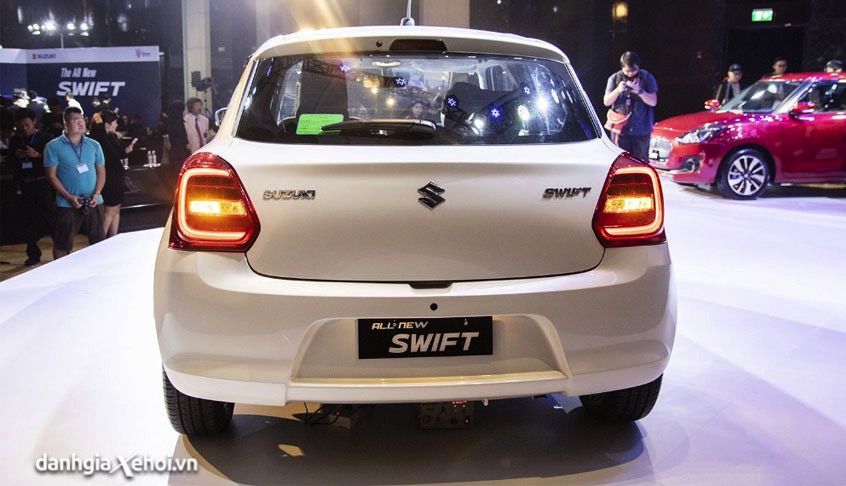 Đuôi xe Suzuki Swift 2023