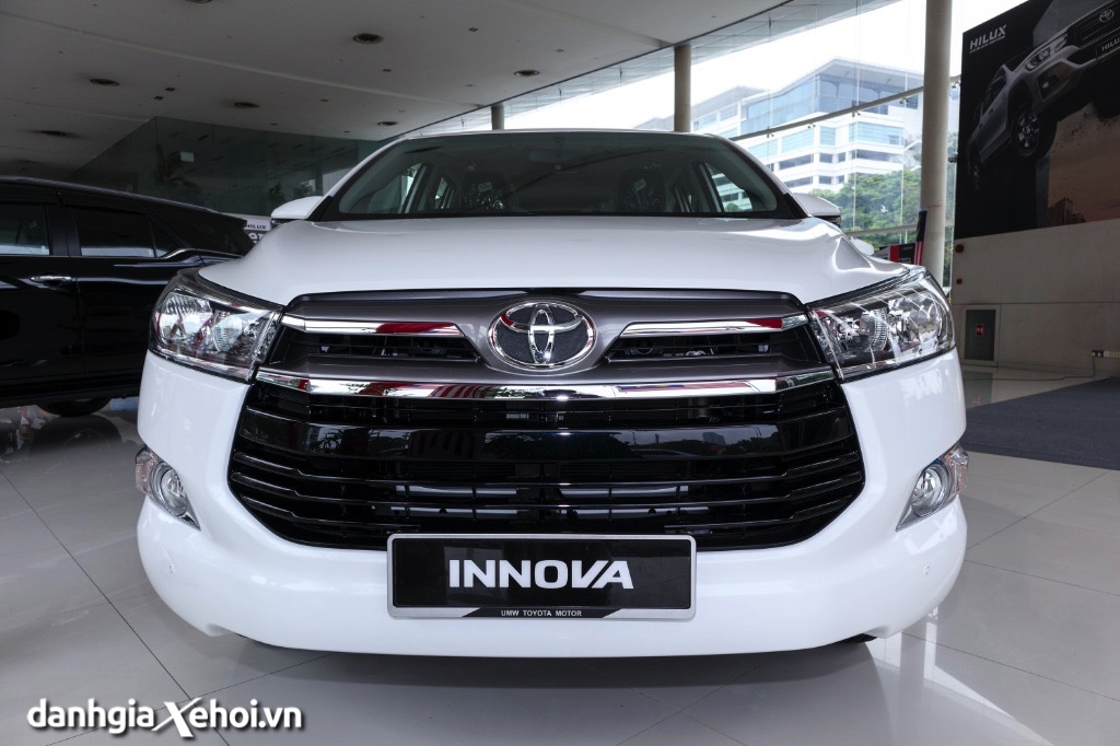 Đánh giá thiết kế ngoại thất Toyota Innova