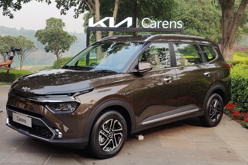 Đánh giá xe Kia Carens 2022: Chiếc MPV trong hình hài SUV