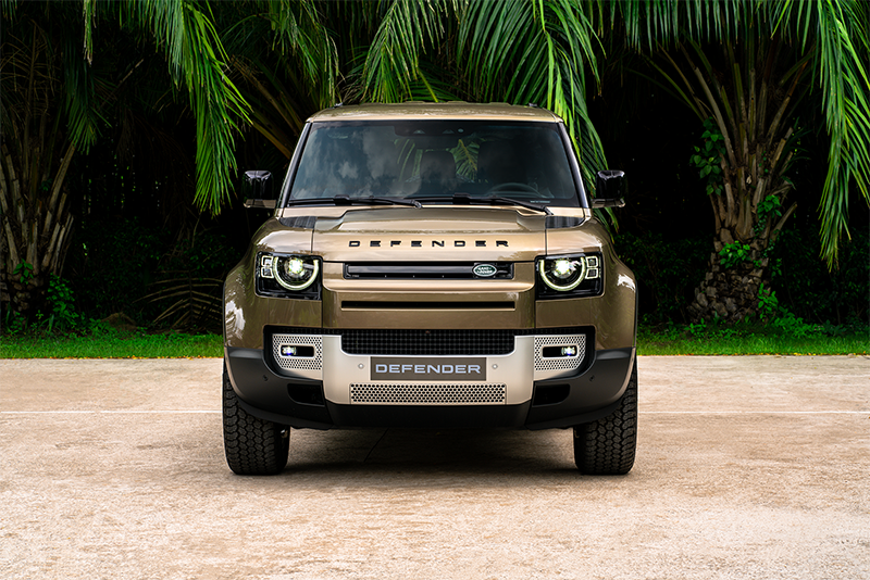 Land Rover Defender 90 2022 bản 3 cửa ra mắt giá từ 3,935 tỷ đồng
