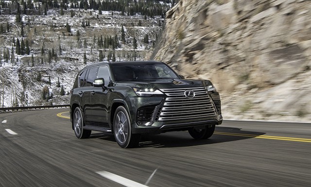 Lexus LX600 kế nhiệm hoàn hảo cho LX570 với ngoại hình thu hút, nội thất tiện nghi.