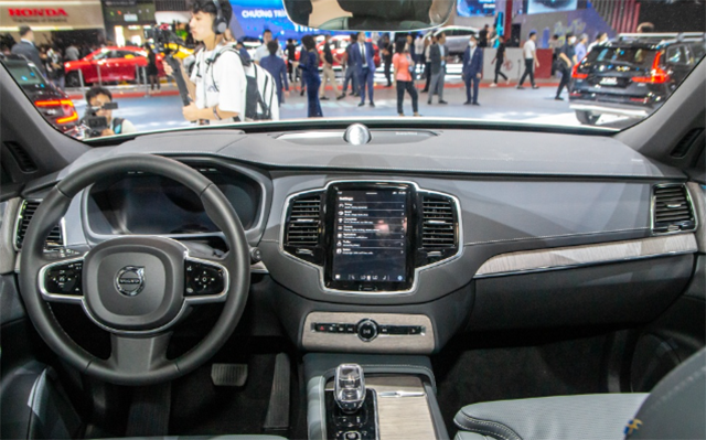 Nội thất Volvo XC90 có loạt tính năng cao cấp, hiện đại mang đến cảm giác sang trọng cho người sử dụng.