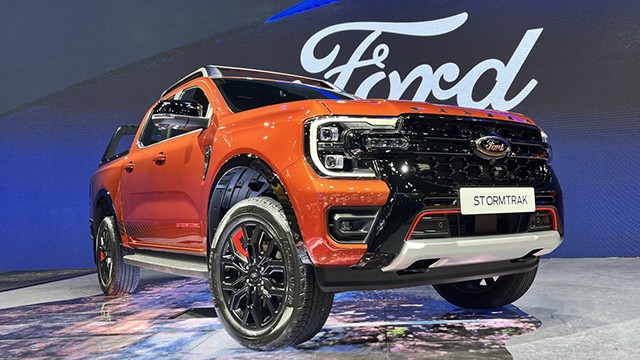 Ford Ranger Stormtrak 2023 sẽ là sự bổ sung tuyệt vời cho khách hàng thích bán tải chuyên off-road.