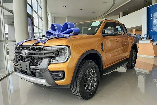 Ford Ranger vẫn thể hiện sự thống trị tuyệt đối trong phân khúc xe bán tải tại Việt Nam với 1.423 xe đến tay khách hàng trong tháng 4 và đứng thứ 2 toàn thị trường.