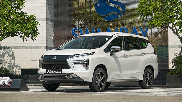 Mitsubishi Xpander dù vẫn bán chạy nhưng bị đối thủ Veloz Cross vượt mặt.