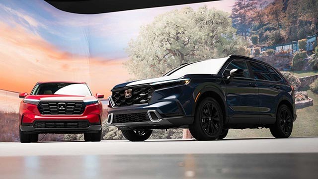 Honda CR-V 2023 me një pamje më të pjekur është lançuar në SHBA dhe pritet të kthehet në Vietnam vitin e ardhshëm.