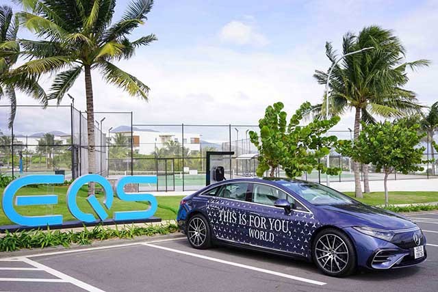 Mercedes-Benz EQS đánh dấu cột mốc quan trọng khi là mẫu xe đầu tiên sử dụng khung gầm thuần điện của tập đoàn Đức có tên EVA (Electric Vehicle Architecture).